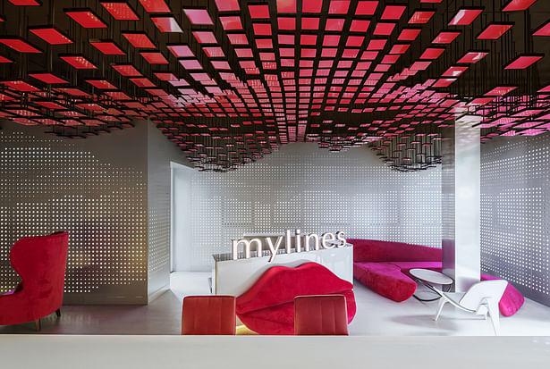 Mylines Lounge of Mylines Hote / LYCS Architecture