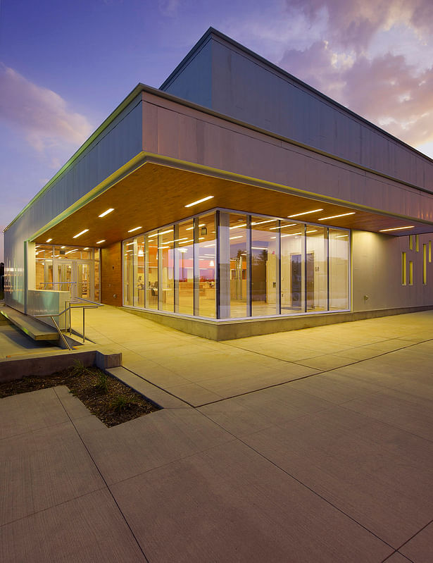 Ann Arbor District Library - Traverwood Branch (Image: inForm Studio)