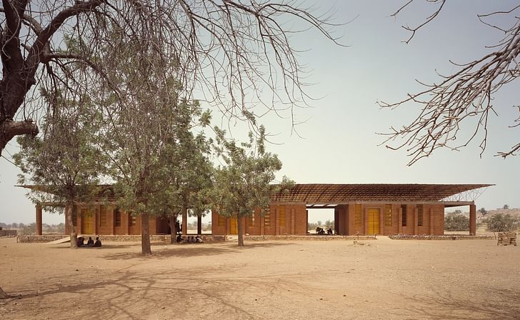 Gando Primary School; Gando, Burkina Faso, 2001 © Simeon Duchoud