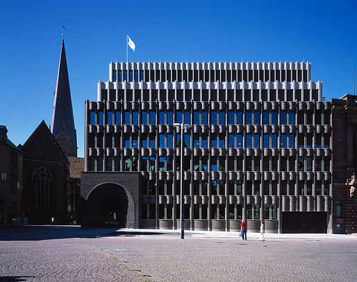 Bremer Landesbank, heute Tochterunternehmen der Nord LB, Bremen by Caruso St John Architects. Image: Hélène Binet.