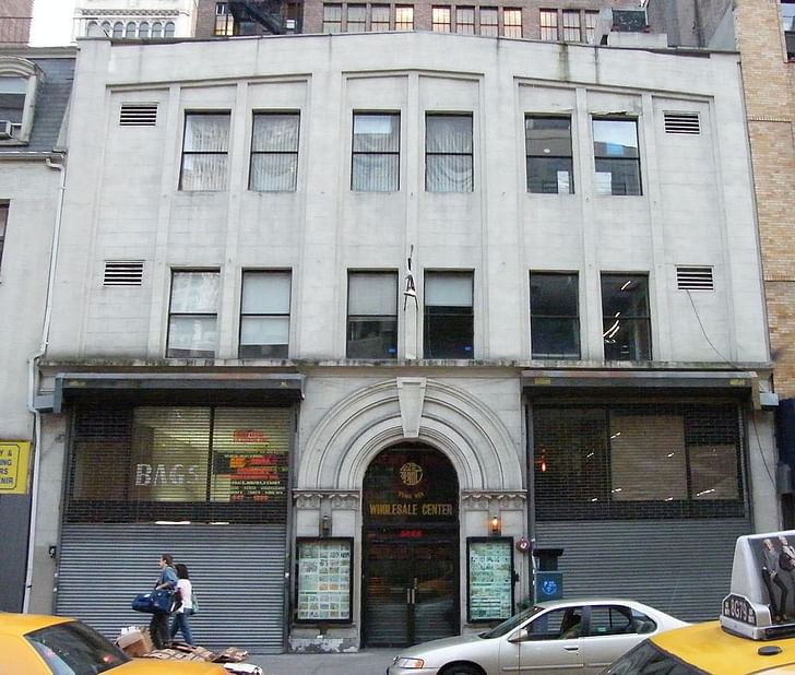 Everard Bathhouse in NYC, which operated from 1888 to 1986. Image via Wikipedia.