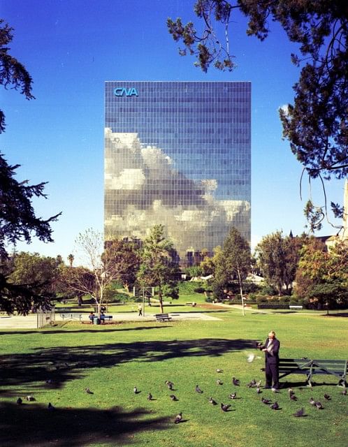 The CNA Building in Los Angeles (now the Superior Court Tower) by Langdon and Wilson. Credit: Wayne Thom
