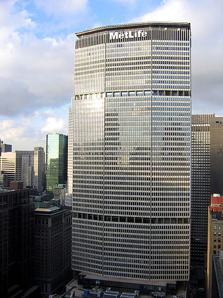 MetLife Building via Wikimedia Commons