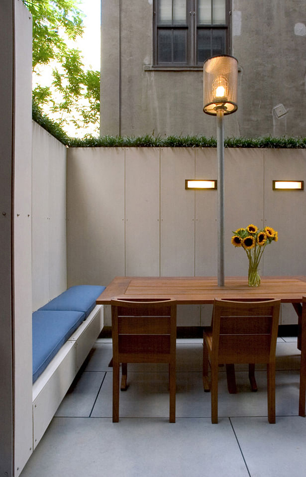 CHELSEA ROOF TERRACE – Dining area detail