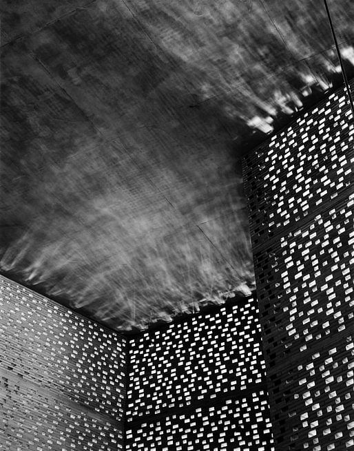 Koluma 01, architecture by Peter Zumthor, 2007. Photo © Hélène Binet
