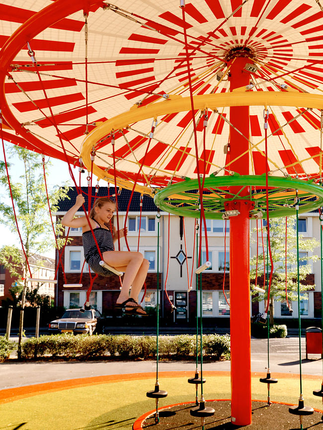 Ecosistema Urbano's Energy Carousel in Dordrecht, The Netherlands. Image © Ecosistema Urbano 