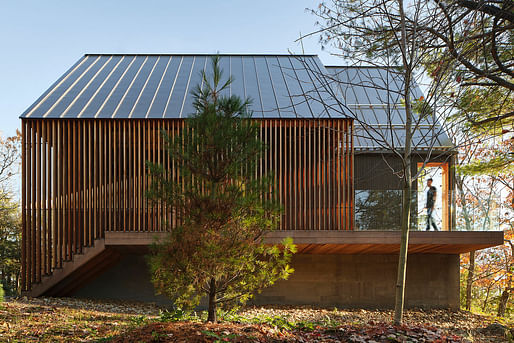 2024 RAIC Architectural Practice Award winner Dubbeldam Architecture + Design's Bunkie On The Hill. Image credit: Riley Snelling