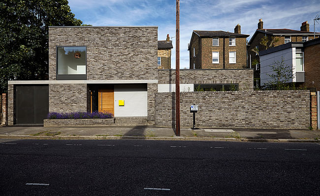 No 49 by 31/44 Architects. Location: Hither Green, southeast London, England. Photo: Stathaki.