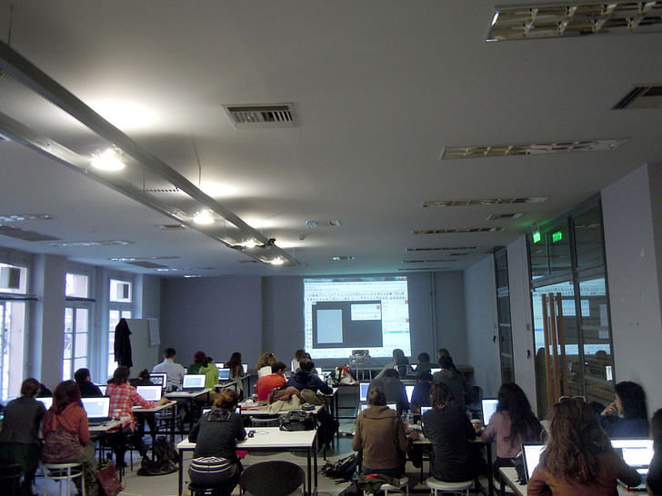 Arduino tutorials during AA Athens 2013 (Photo: Alexandros Kallegias)