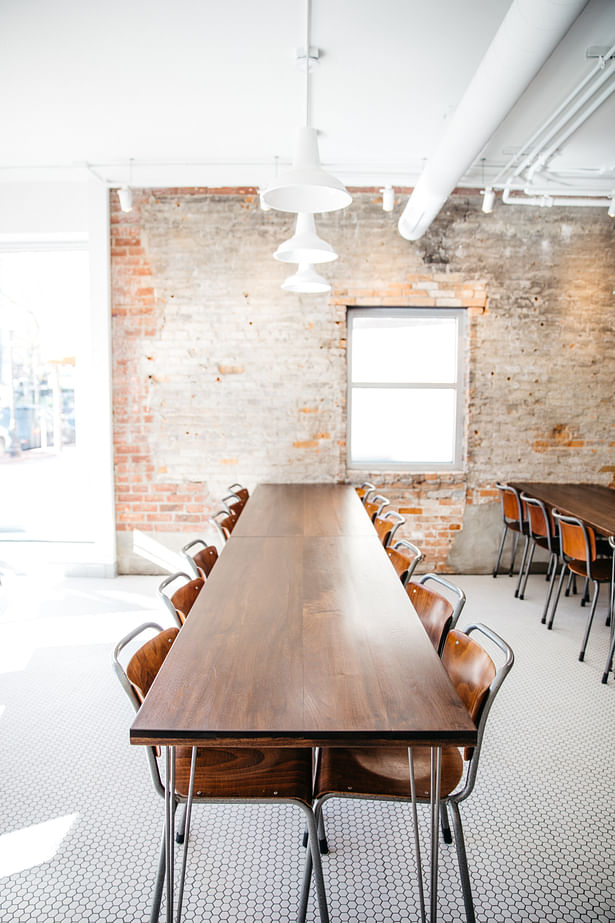 Spencer dining area. Synecdoche Design (photo by Cat Buswell)