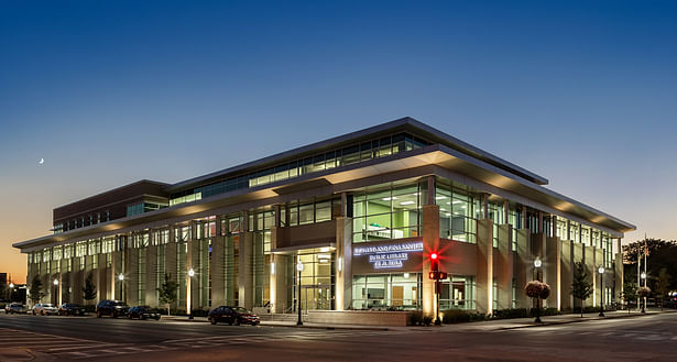 Aurora Public Library, Aurora, Illinois, Cordogan Clark & Associates Architects