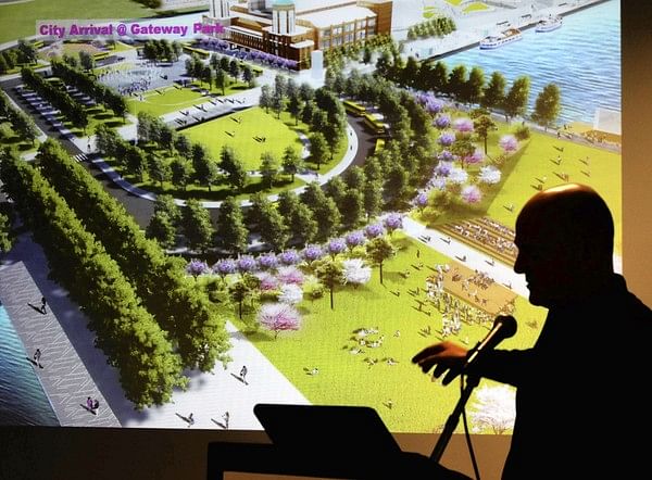 Landscape architect James Corner unveils designs during a press conference Friday at Navy Pier for the redevelopment of the pier. (Antonio Perez, Chicago Tribune)