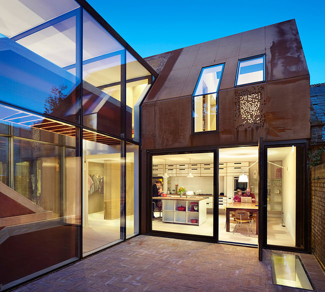 Kew House by Price & Meyers. Photo: jack Hobhouse.