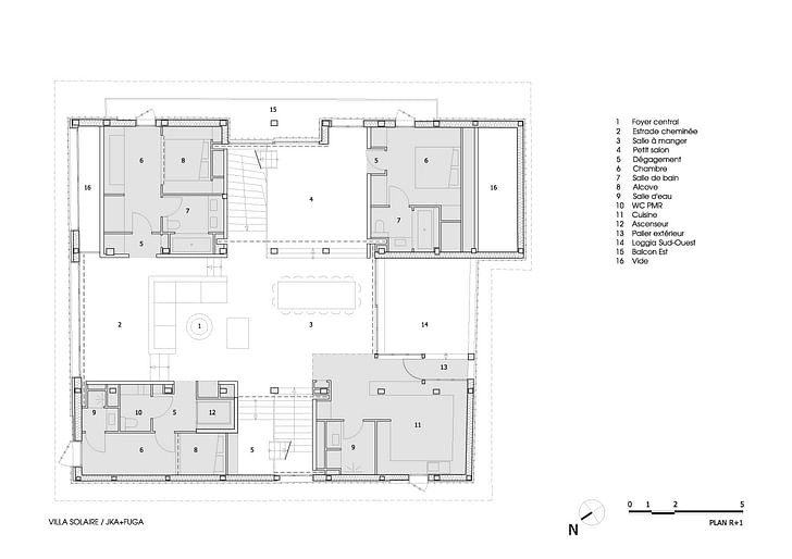 PLAN N1: Four room blocks define a central cross-shaped space.
