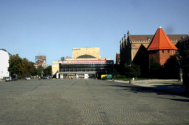 'Before' photo of Targ Węglowy Square.