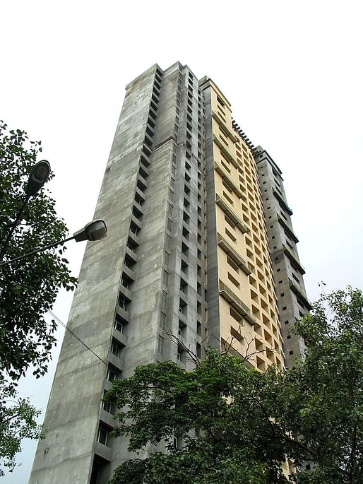 Photo of the unfinished Adarsh Housing Society, the building at the center of India's massive corruption scandal. (Photo: Arghya Mukherjee/Wikipedia)