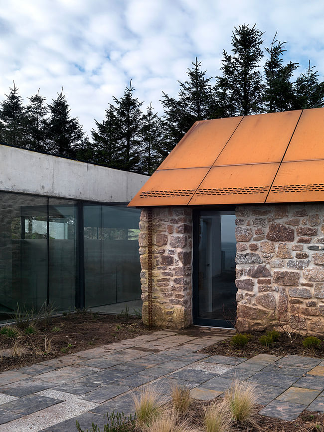 2014 Manser Medal winner: Stormy Castle in Wales by Loyn & Co. Architects. Photo credit: Charles Hosea