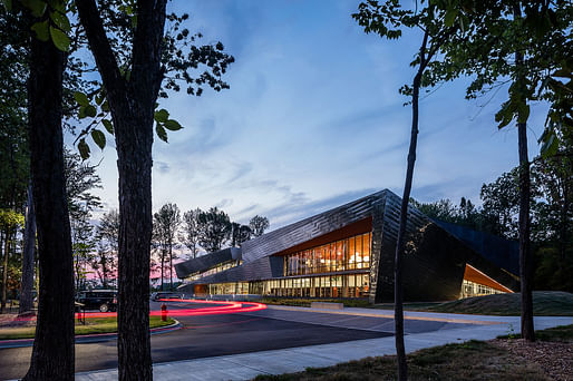 HONOR AWARD – New Construction: greater than $5M and less than $15M: Louisville South Central Library. Credit: Farm Kid Studios.