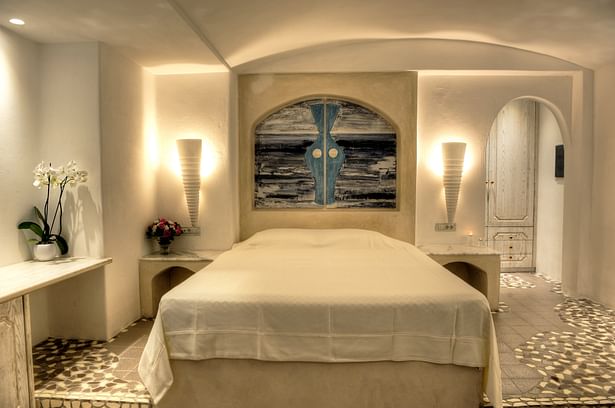 Astarte Suite with private infinity Pool in Santorini