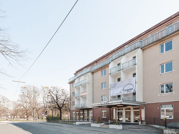 facade, retirement home from the 60ies