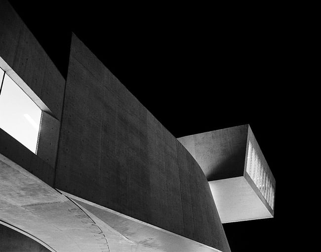 MAXXI Diptychon, architecture Zaha Hadid, 2009. Photo © Hélène Binet. Courtesy ammann // gallery