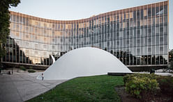 New photos of Oscar Niemeyer's Communist party headquarters in Paris