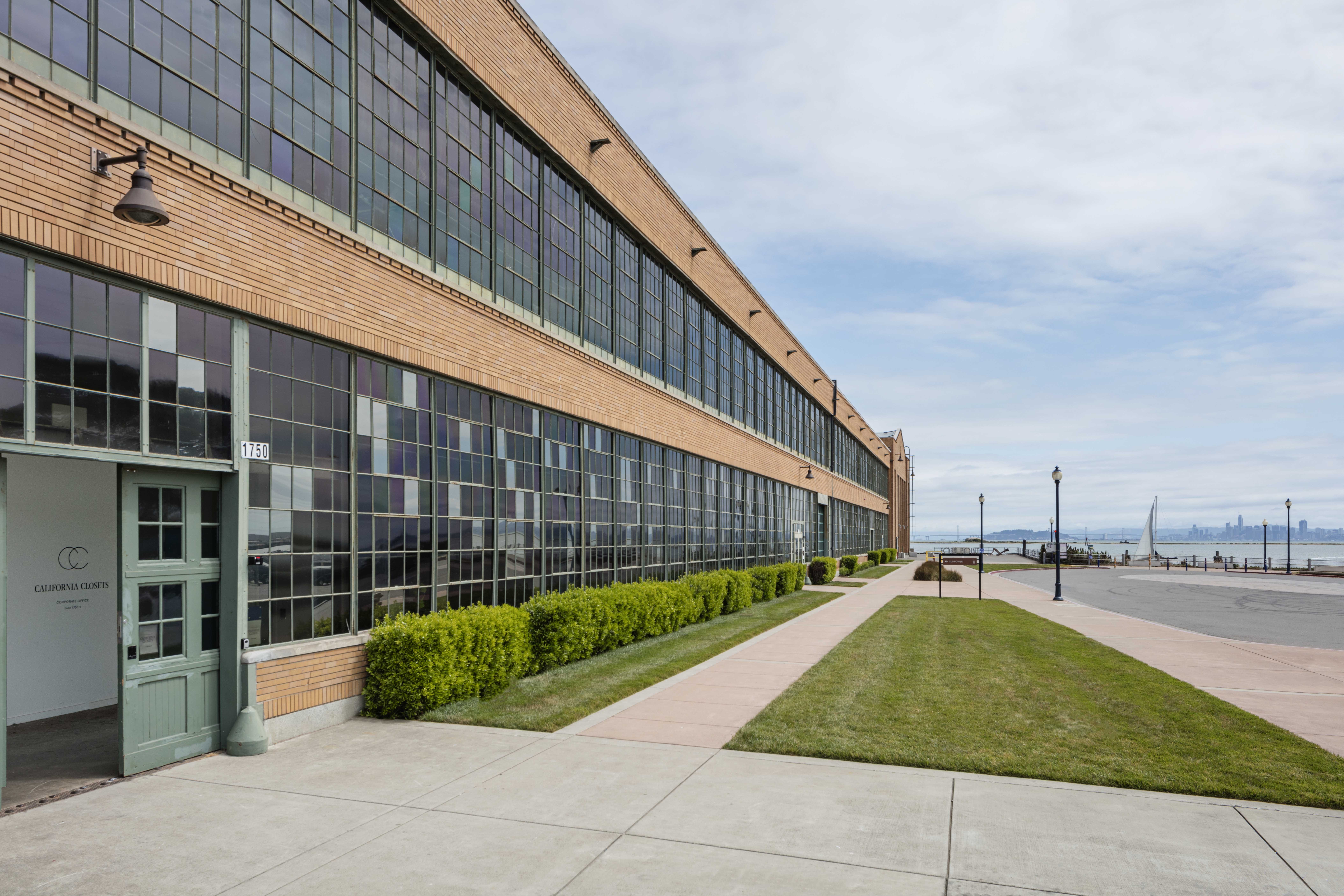 California Closets Corporate Office Bergmeyer Archinect