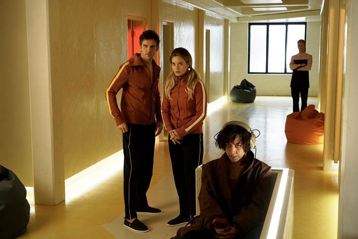 Dan Stevens as David Haller, Rachel Keller as Syd Barrett, Aubrey Plaza as Lenny 'Cornflakes' Busker at Clockworks Psychiatric Hospital in 'Chapter 1.'