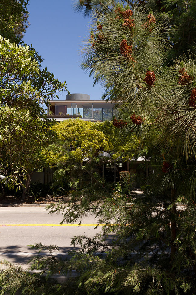 The Neutra VDL Research House. Photo by: David Hartwell