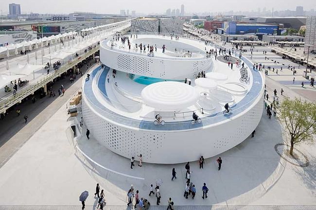 Danish pavilion (designed by BIG) at the Shanghai Expo, 2010. Image via grandoman.com