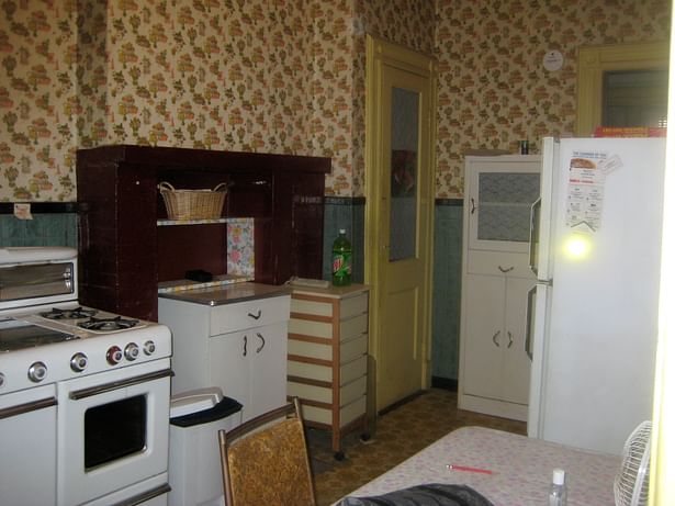 Pre-renovation kitchen