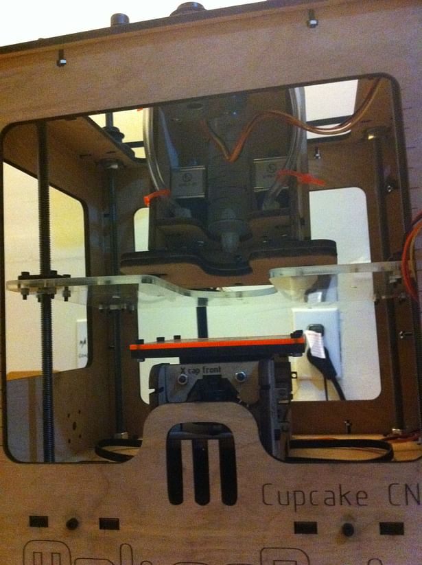 Frostruder MKII in Makerbot Cupcake CNC Bed