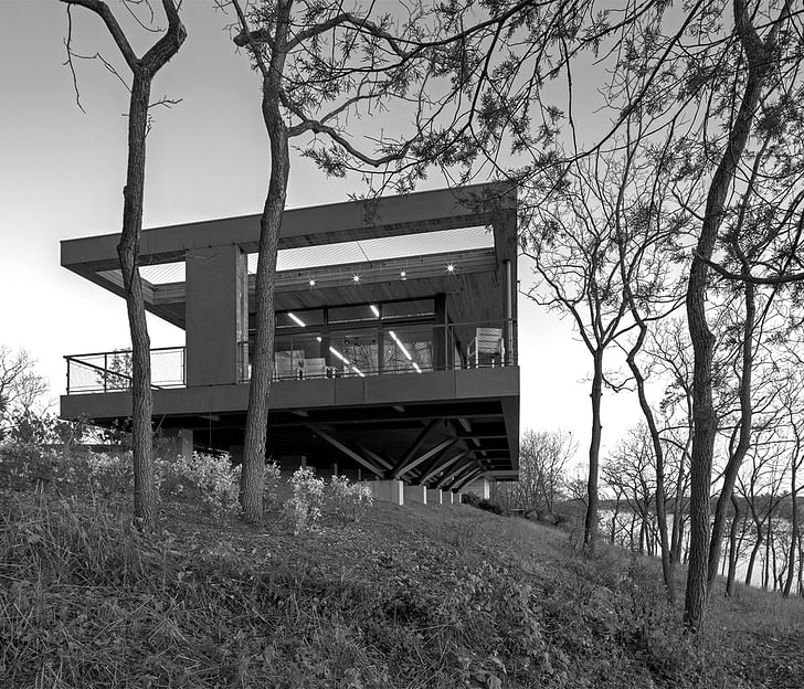 Hudson River Residence by BWArchitects & the UNIONWORKS. Courtesy of Scott Benedict.