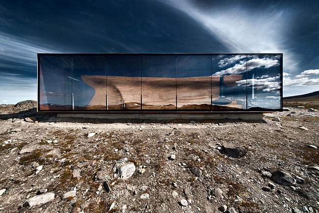 Overall winner - Ken Schluchtmann. Project: Reindeer Pavilion (NORWAY) by Snøhetta. Image courtesy of 2013 Arcaid Images Architectural Photography Awards
