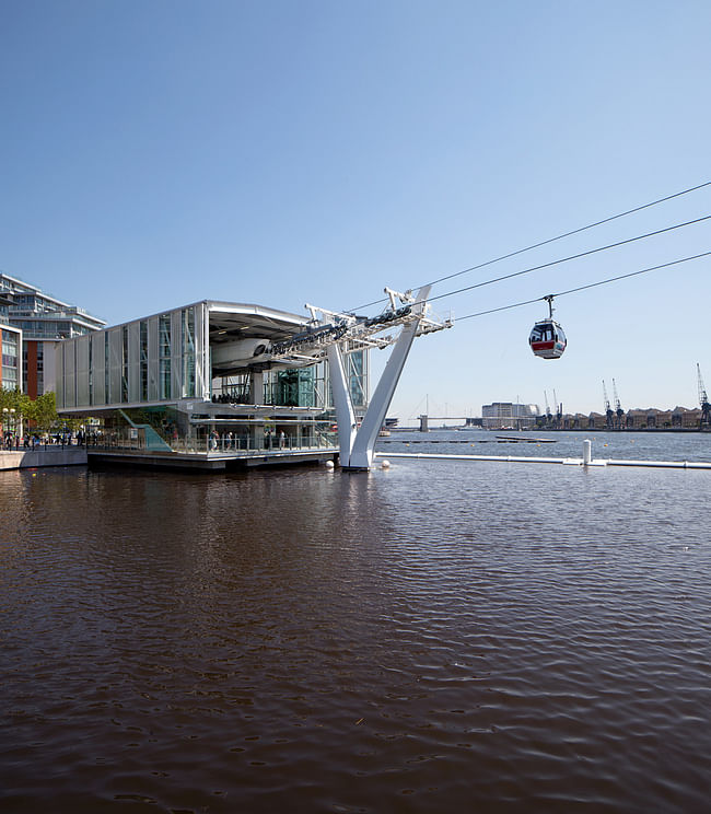 Award for Infrastructure or Transportation Structures: Emirates Air Line,  London, UK;  Structural Designers: Expedition Engineering; Buro Happold and URS; Image: Luke Hayes.