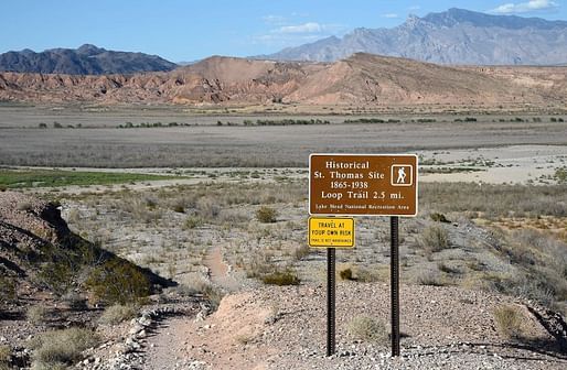 The photo shows dried-up Lake Mead, the reservoir behind the Hoover Dam. (Photo: AFP; Image via spiegel.de)