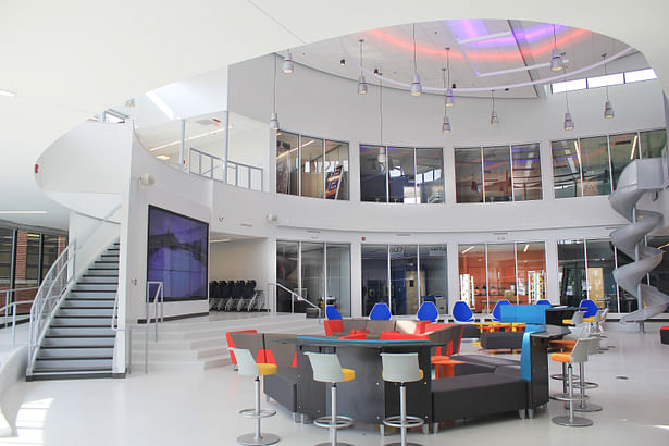 Overview of Hub space, presentation area