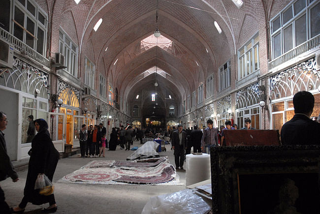 Rehabilitation of Tabriz Bazaar: Carpet market. Photo: AKAA / Amir Anoushfar
