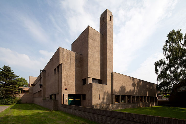 Dudok School, architect: W.M. Dudok, 1920-1938, Hilversum. This photo was taken for the Architecture Guide from 010 publishers, www.architectureguide.nl © Ossip van Duivenbode