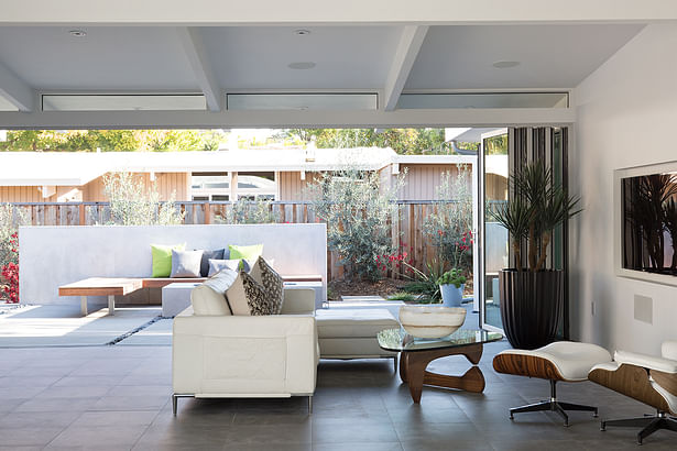 Truly Open Eichler Home