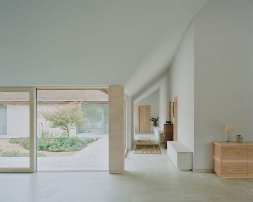 Eavesdrop by Tom Dowdall Architects (Sussex). Photo: Rory Gardiner