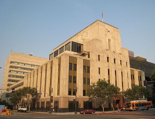 The Los Angeles Times building. Image via wikimedia.org
