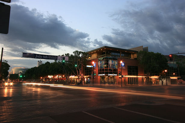 the project occupies and enlivens Mill Avenue, Tempe's main street