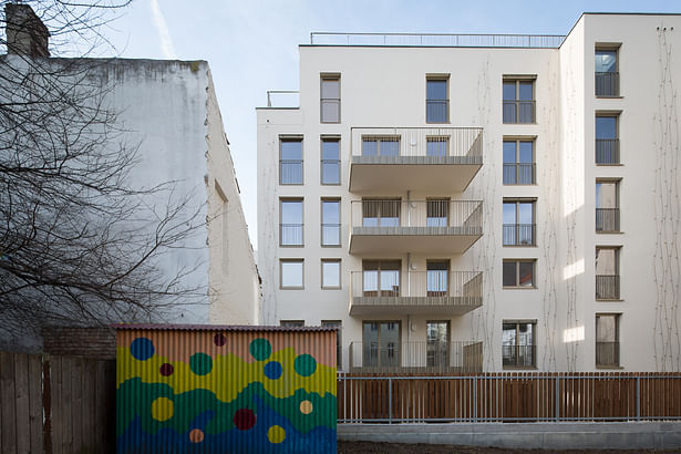 facade, view from the courtyard side