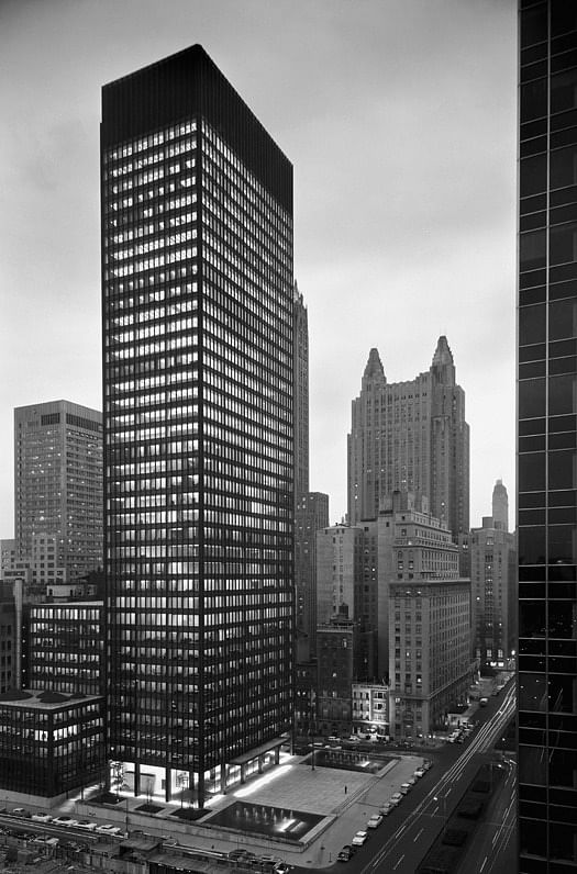 Seagram building - [Photo by Ezra Stoller © Esto, 1958, courtesy of the Canadian Centre for Architecture]