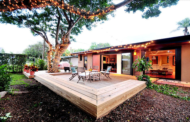 East Avenue Residence in Sarasota, FL by Steven Carlin