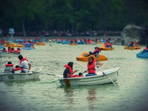 boaters on the lake