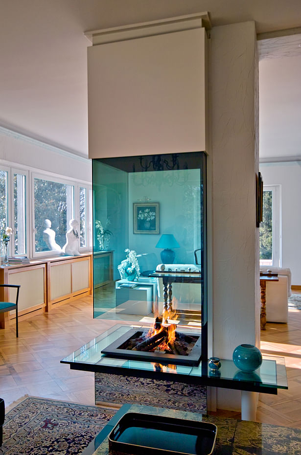Bloch Design suspended fireplace 2