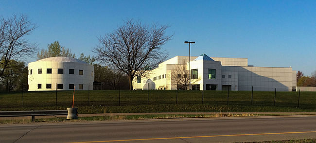 Paisley Park Studios. Image via wikimedia.org